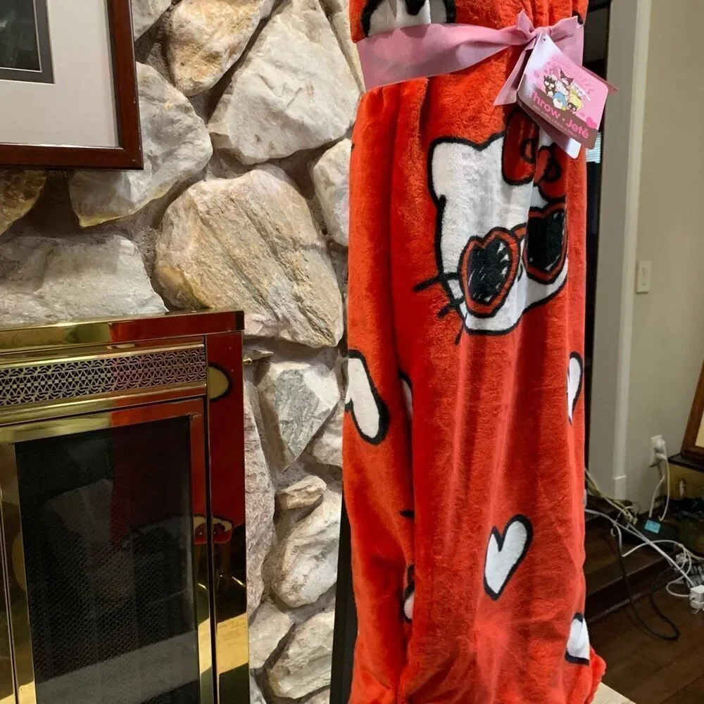 Hello kitty Valentine’s heart sunnglasses blanket